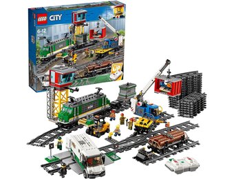 LEGO City Goederentrein 60198: Bestuurbare Trein met Rails & Kraan - 60% Korting