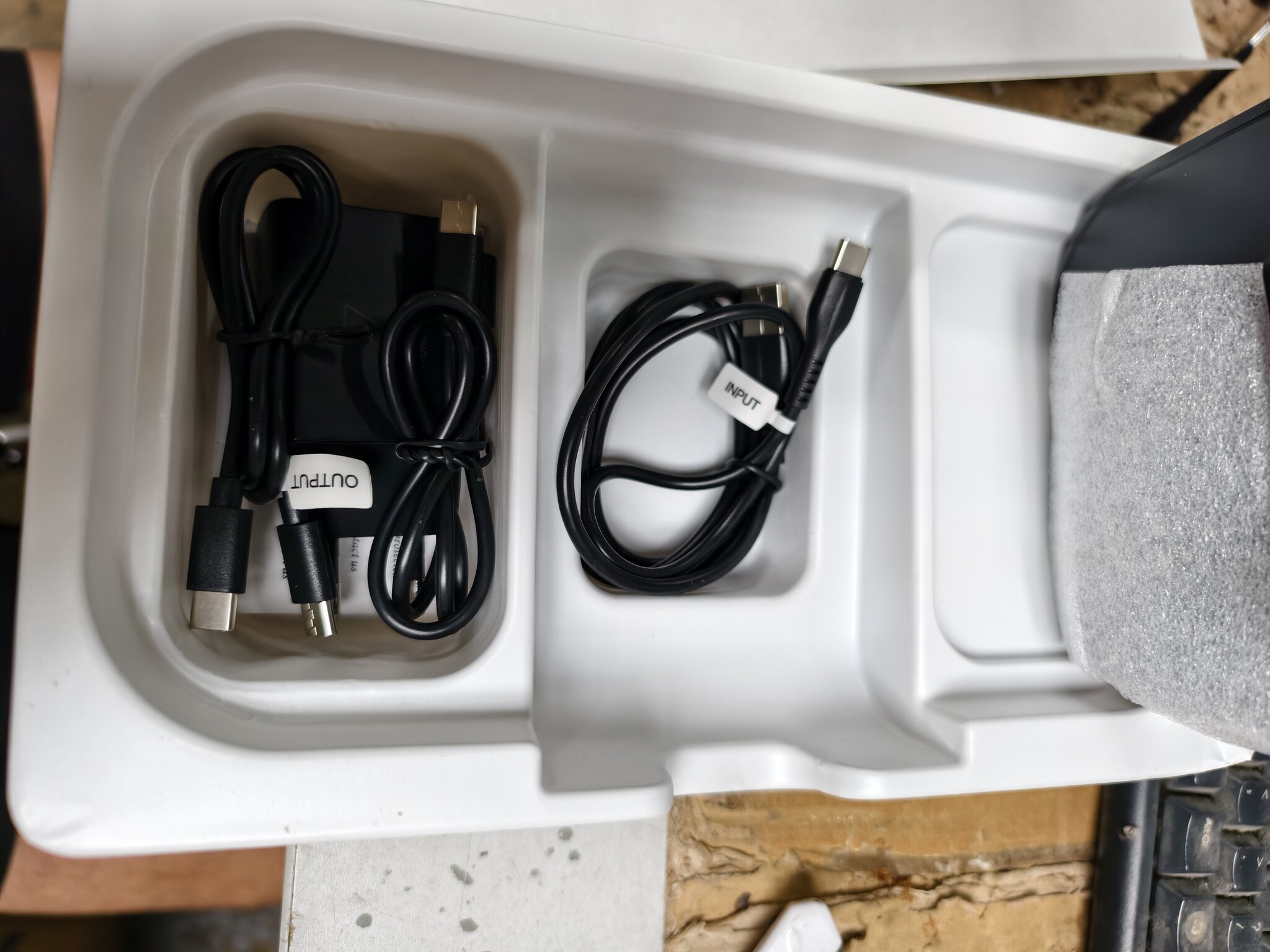 4-in-1 Oplaadstation: Draadloos & Bekabeld voor iPhone, iWatch, AirPods, iPad met 57% Korting