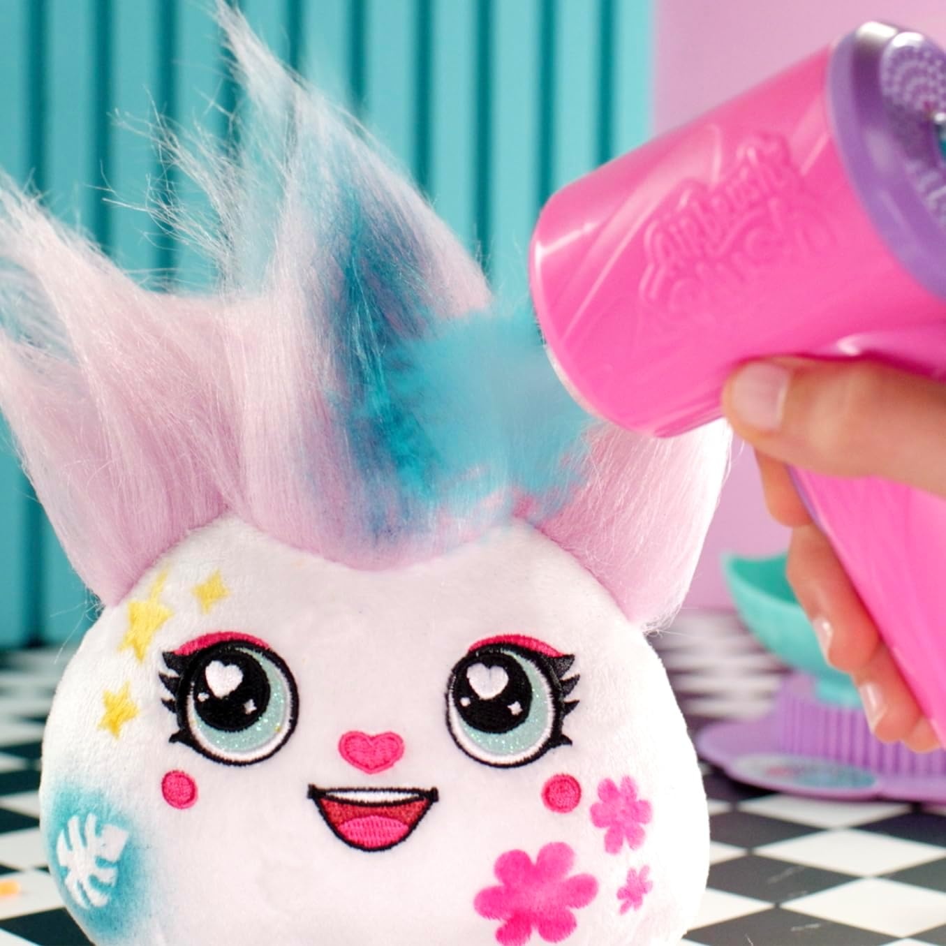 Canal Toys Airbrush Plush Hairiffic Salon met 120+ Stencils - Roze - 36 x 16 x 30 cm