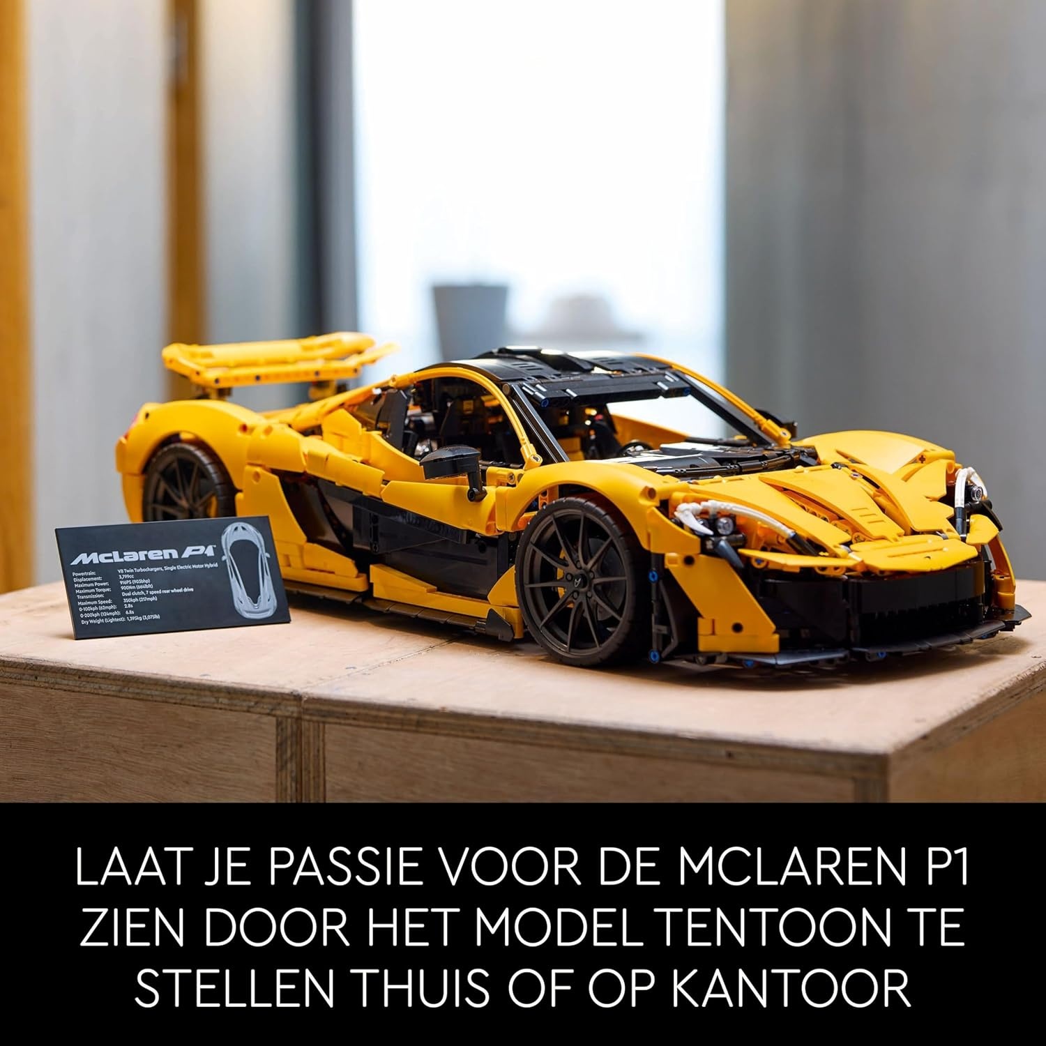 LEGO Technic McLaren P1 hypercar Bouwpakket voor Volwassenen en Decoratie, Modelauto op Schaal om te Verzamelen met V8-zuigermotor en 7 versnellingen, Cadeau voor Hem en Haar 42172