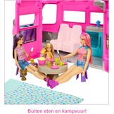 Barbie Dreamcamper speelset, met draaiende wieltjes, 7 speelplekken, zwembad, glijbaan en meer dan 60 campingaccessoires, cadeau voor kinderen van 3 jaar en ouder, HCD46, ruim 80 cm hoog