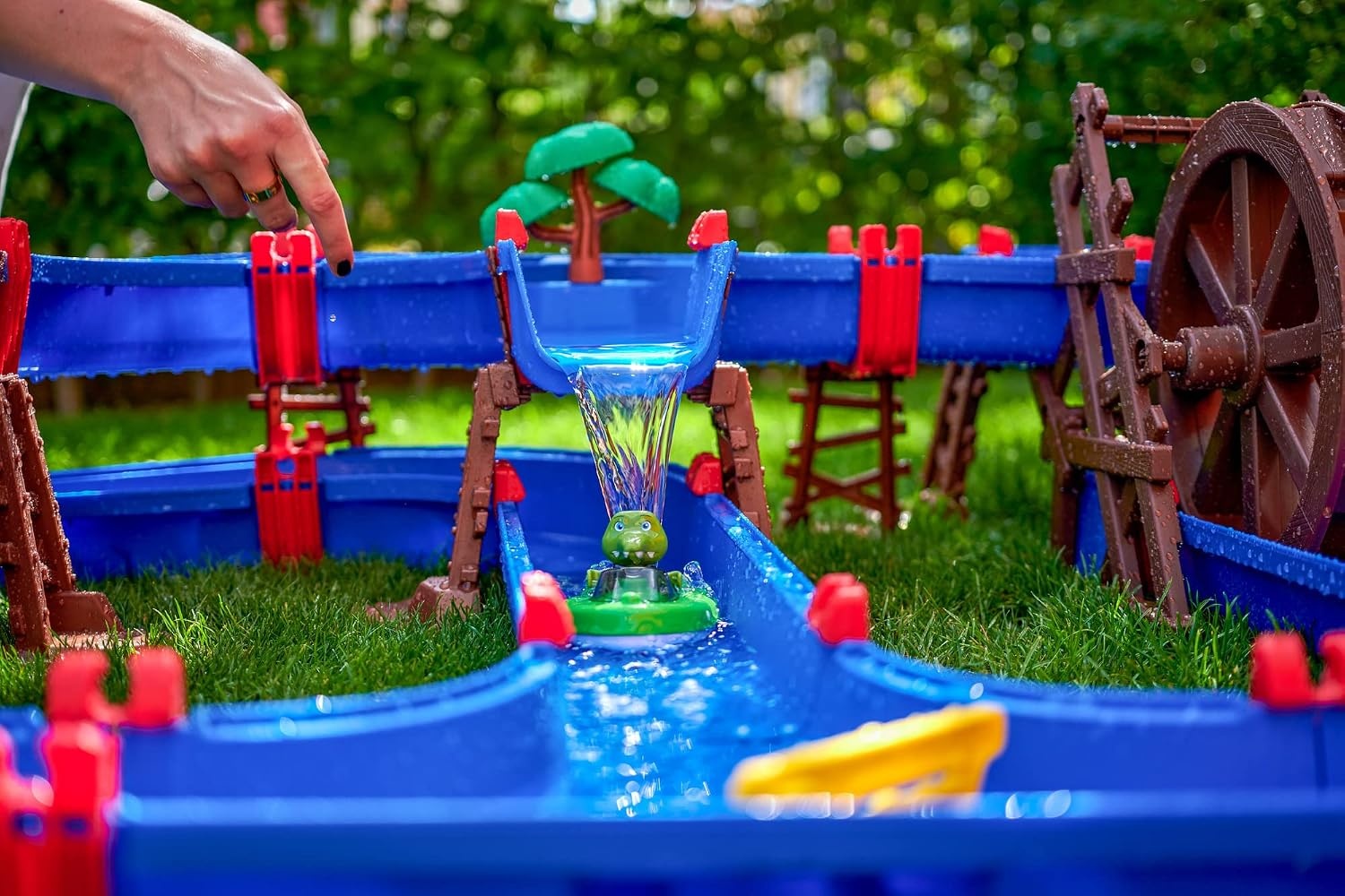 AquaPlay Mega Water Wheel blauwe waterbaan 180 x 125 x 35 cm