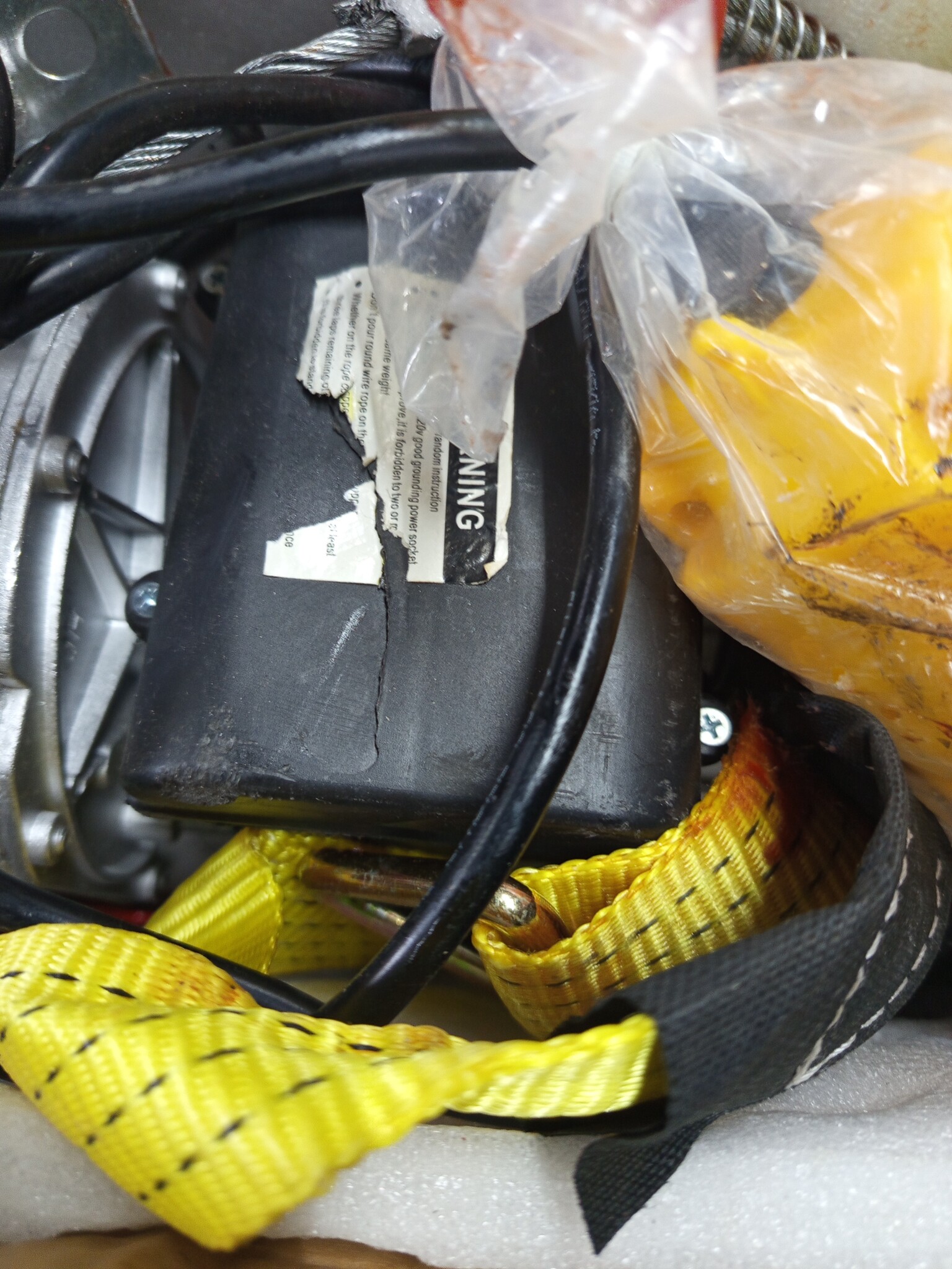 VEVOR Elektrische katrol met dubbele kabel, max. belasting 1200 kg, kabelafstandsbediening 4,2 m, hefhoogte enkele kabel 12 m, katrol noodstop, hefbrug voor garage, magazijn, fabriek