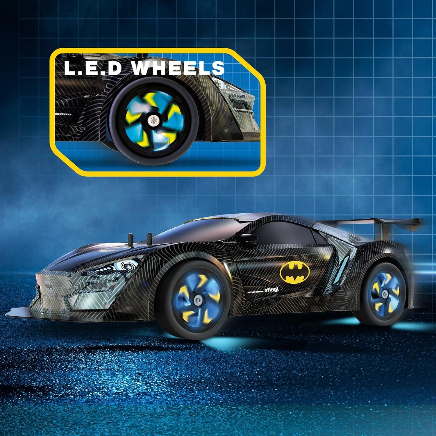 Grote Batman RC Auto 1:10 - 25 km/u, LED-wielen - 34% korting!