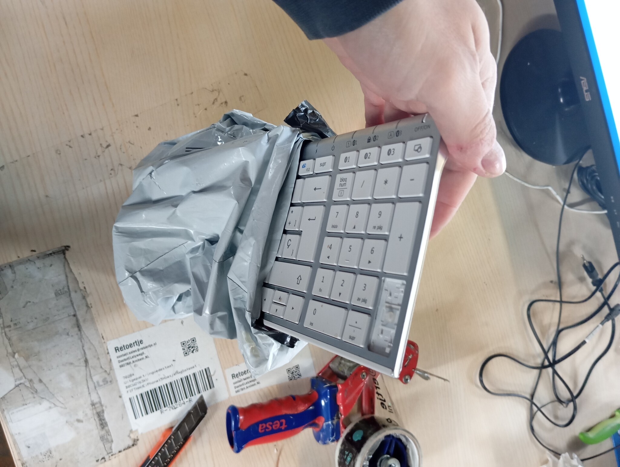 Spaans QWERTY Toetsenbord Draadloos Bluetooth 85% Korting - 37x13x2 cm
