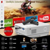 YOOYAA Mini-projector met Bluetooth en statief, draagbaar, 1080p, Full HD, 10.000 l, mini-draagbare led-projector voor thuisbioscoop, compatibel met smartphone, HDMI, USB, tv-stick