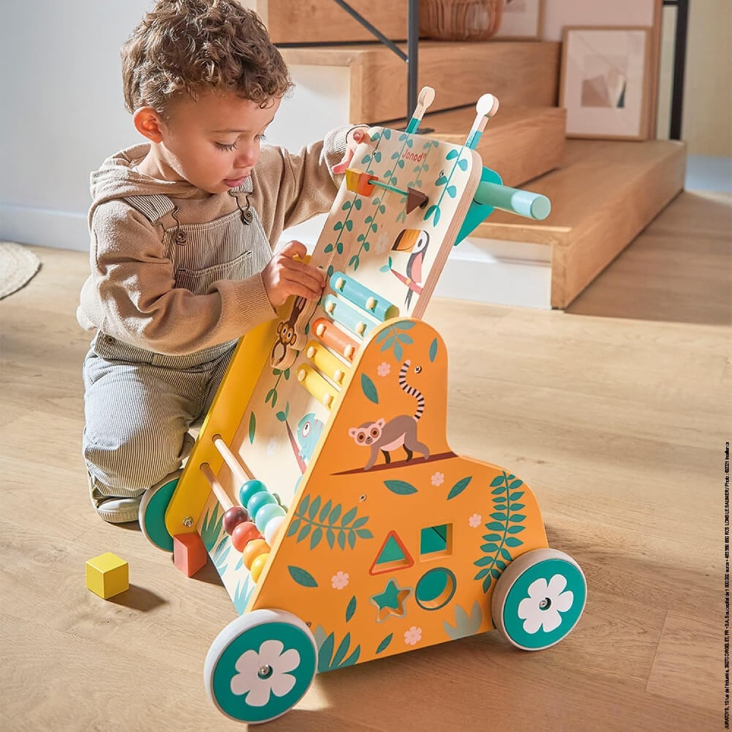 Janod Tropik Multifunctionele Trolley - Educatief Speelgoed met 6 Activiteiten - 34% Korting