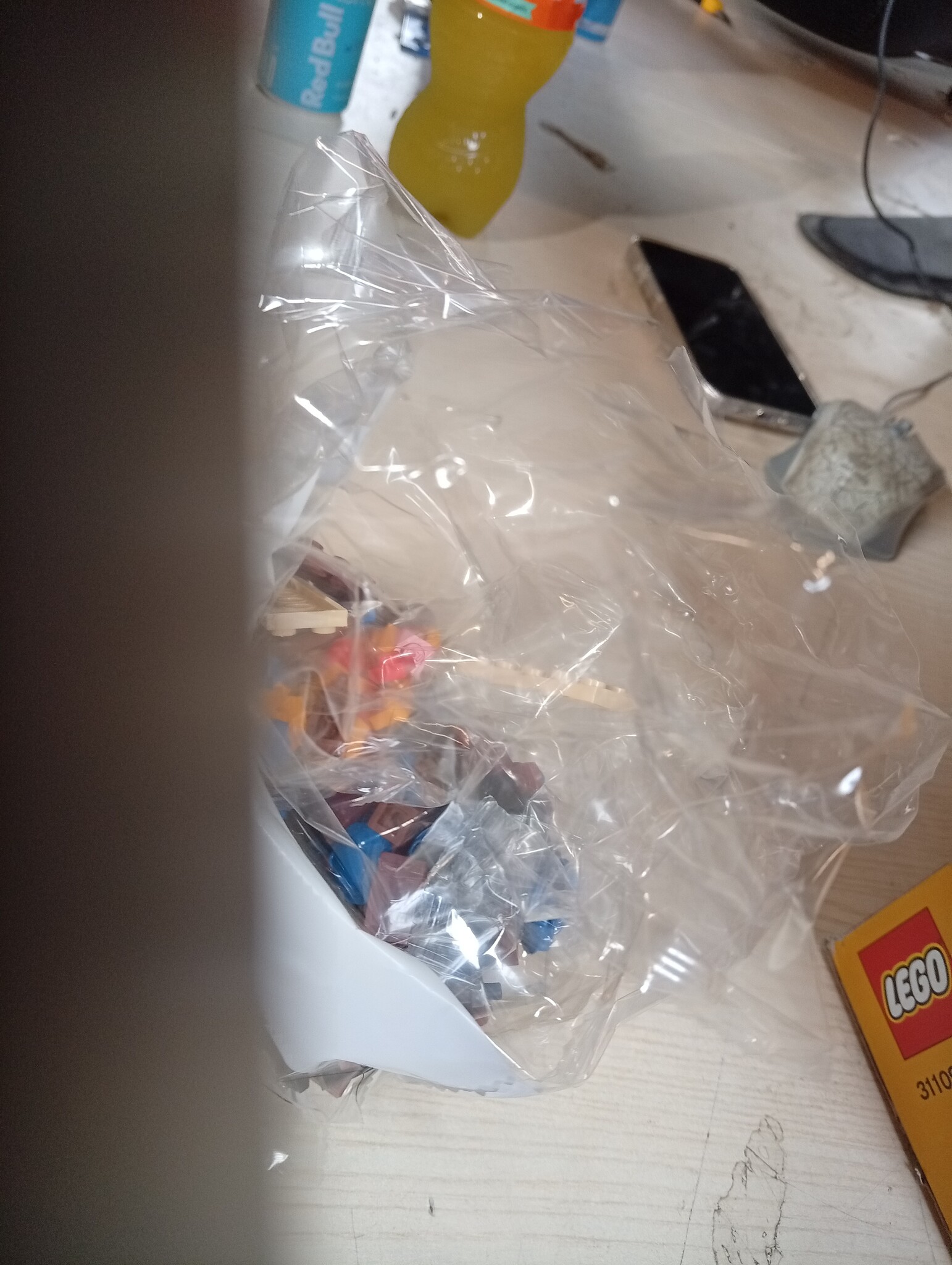 LEGO Creator 3-in-1 Piratenschip - Speelset met Piratenherberg en Schedeleiland - 1264 onderdelen
