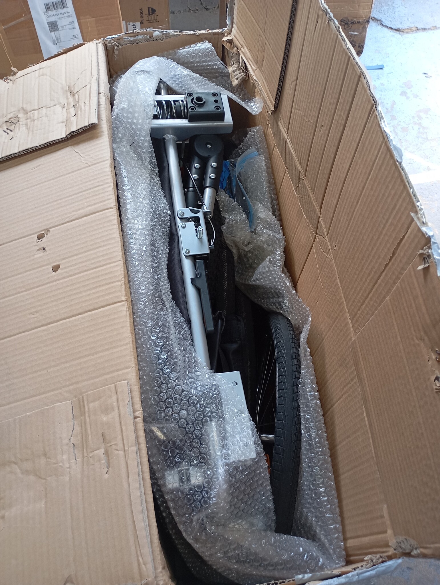 Fietskar kind - buggy - 2-zits - met schokbreker - lime