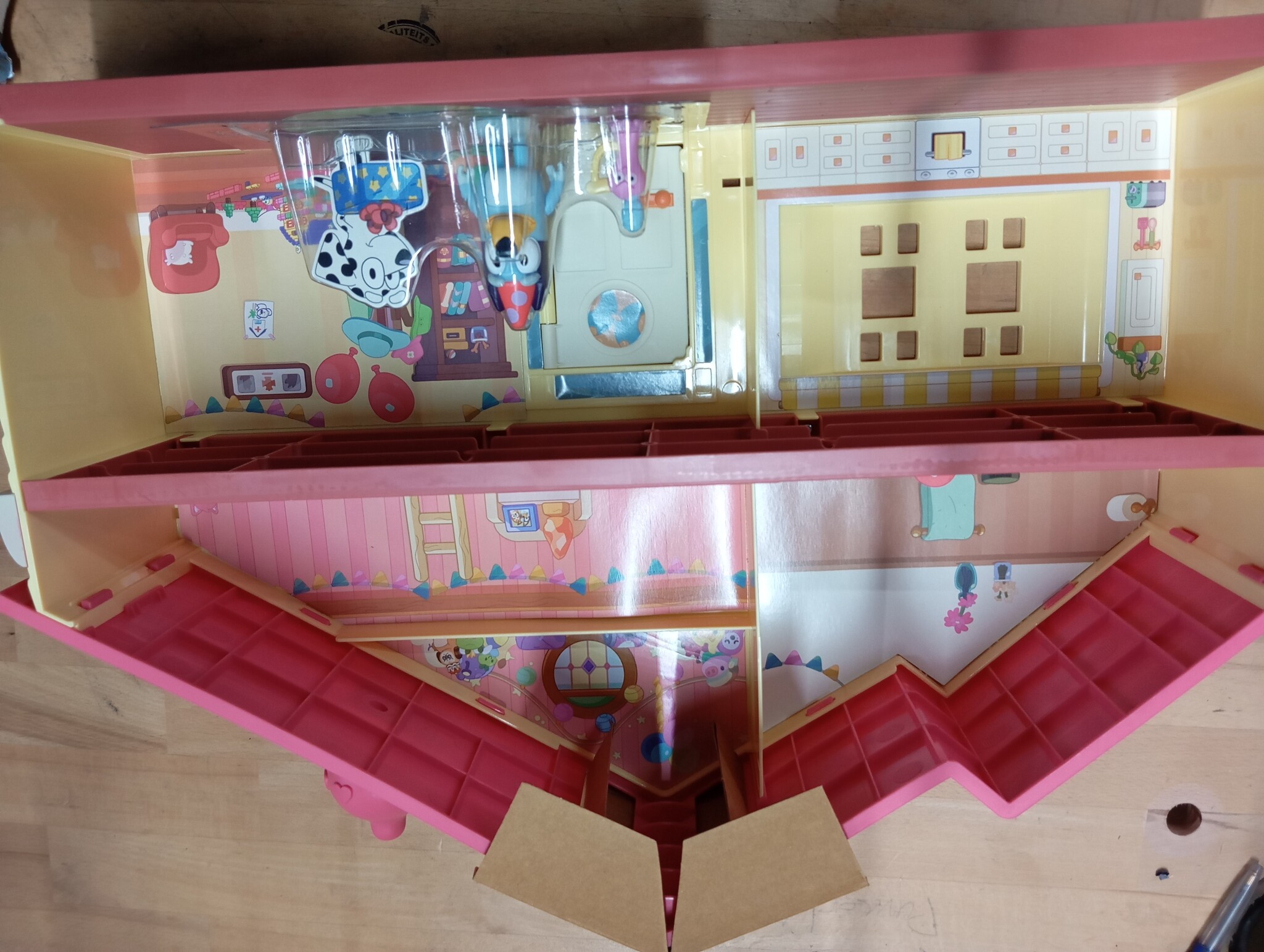 Bluey Feest Speelhuis - 4 Kamers, 2 Verdiepingen + Exclusief Figuur | 58% Korting!