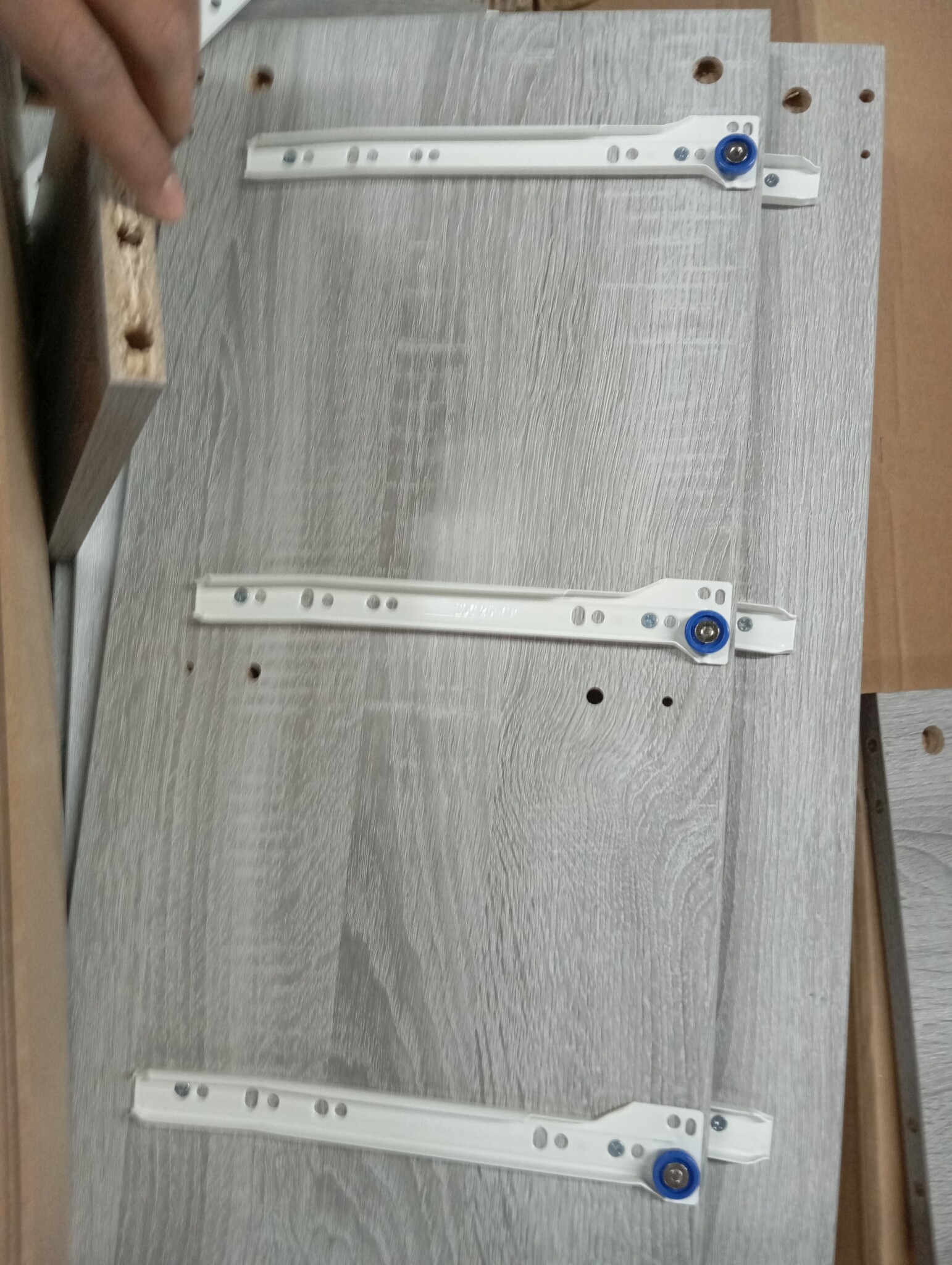 vidaXL Dressoir 60x31x70 cm Grijs Bewerkt Hout - 54% Korting