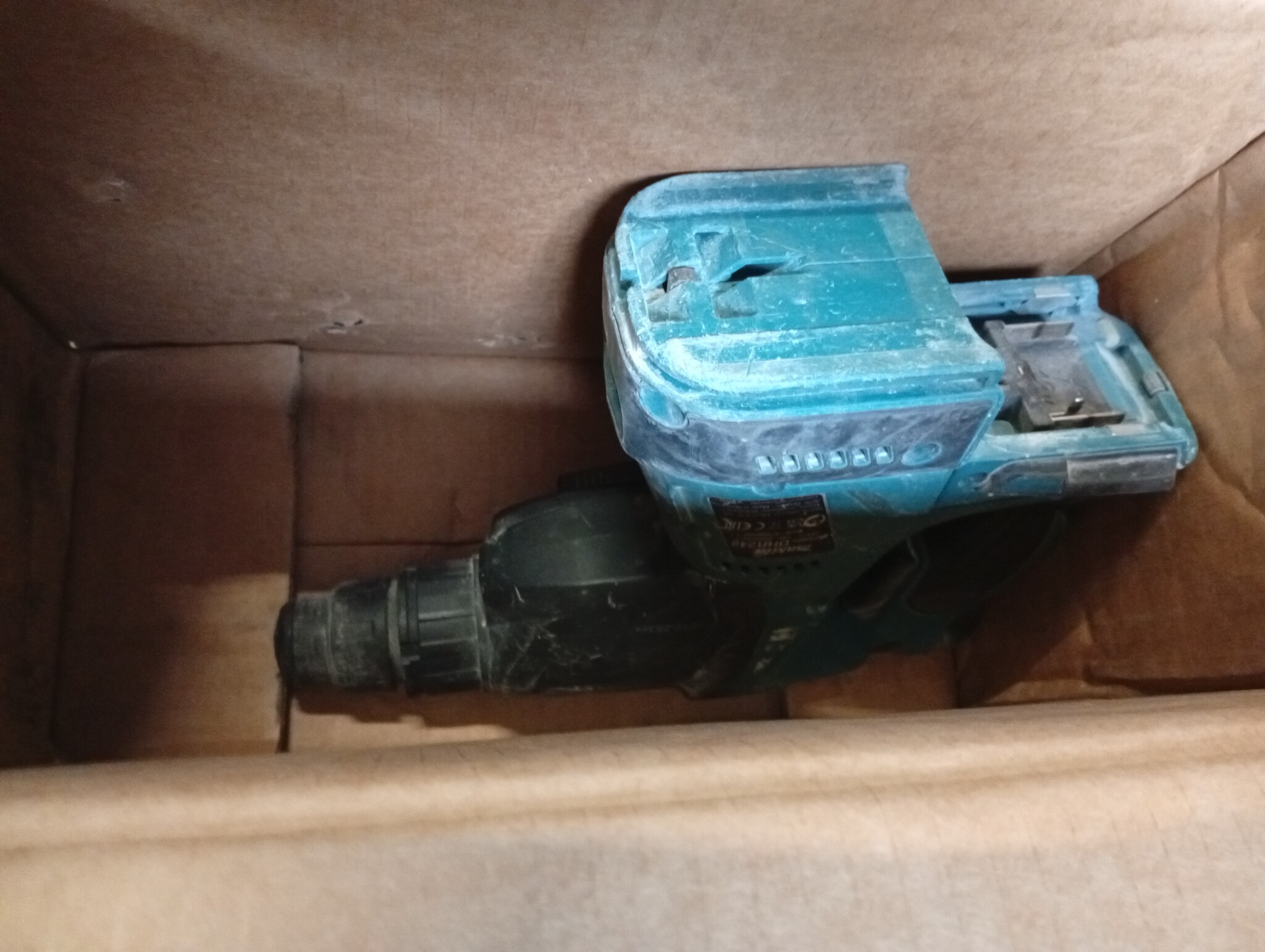 Makita Boorhamer Draadloos 18V SDS-Plus 24mm Zwart/Blauw (Behuizing) 60% Korting