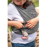 Boppy Comfyfit Evolution Babydrager, eenvoudig te dragen en verstelbaar, ergonomische babydrager met hoofd- en neksteun, brede knoopbanden, verstelbare armuitsnijding, 0 maanden +