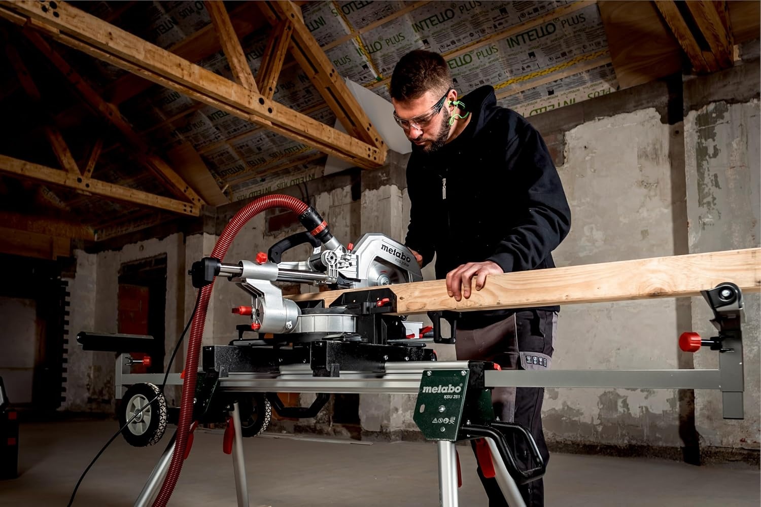 Metabo Afkort-/Verstekzaag KGS 254 M - 254mm met 55% Korting