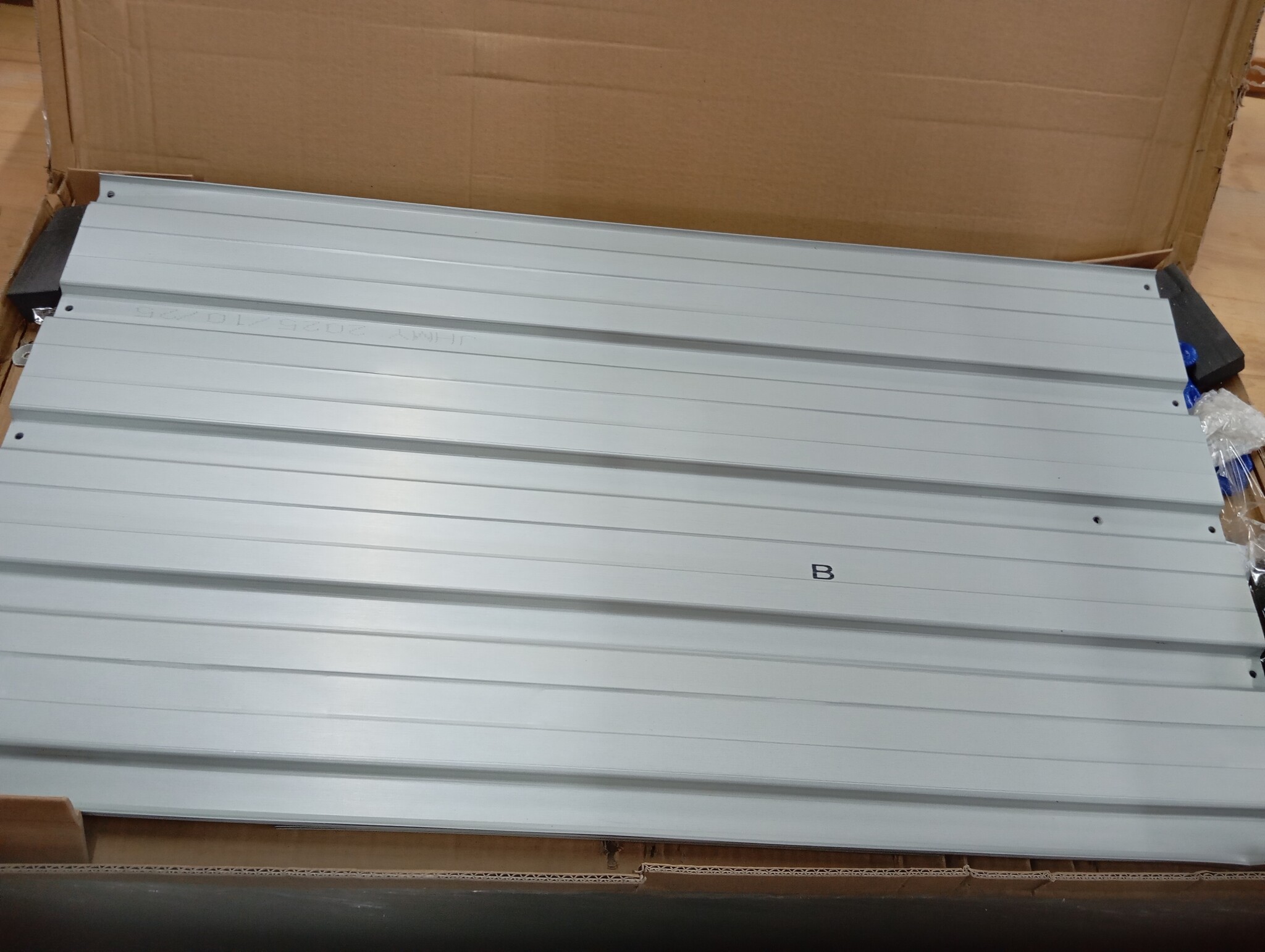 Plantenbak Verhoogd Staal 240x40x45cm Antraciet - 53% Korting
