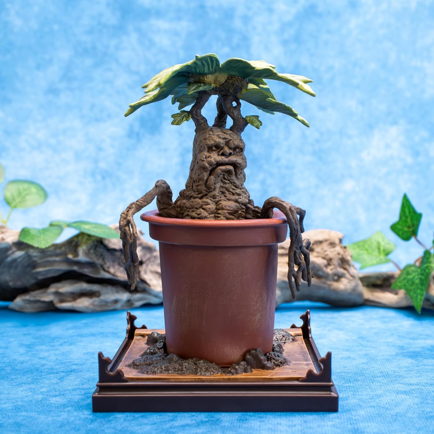 The Noble Collection - Magical Creatures Mandrake - Handgeschilderd magisch wezen #17 - Officieel gelicentieerde Harry Potter Toys verzamelfiguren van 18,5 cm (7 inch) - voor kinderen en volwassenen
