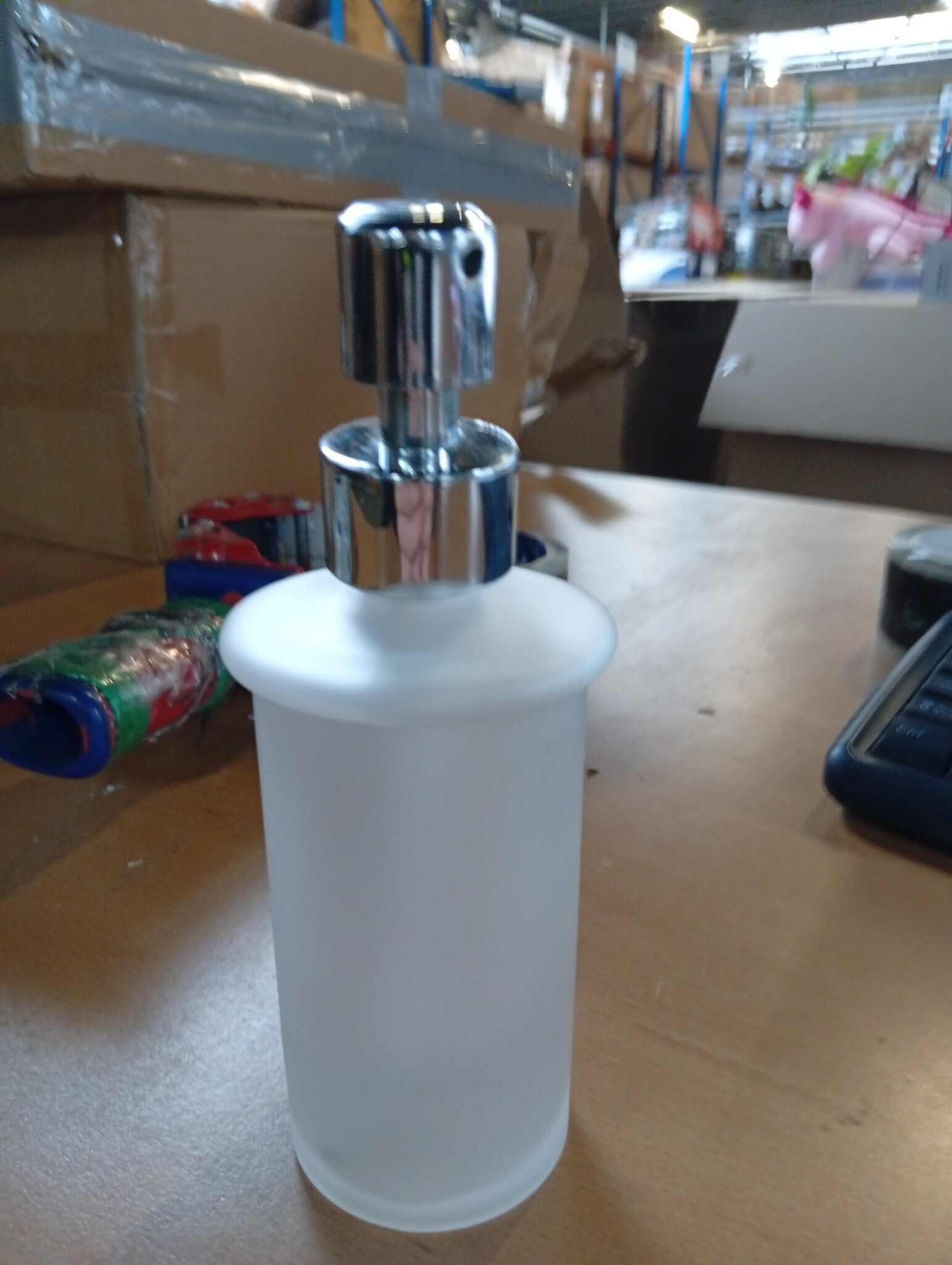 tesa SMOOZ Zeepdispenserset - 200 ml - 70 mm x 170 mm x 126 mm