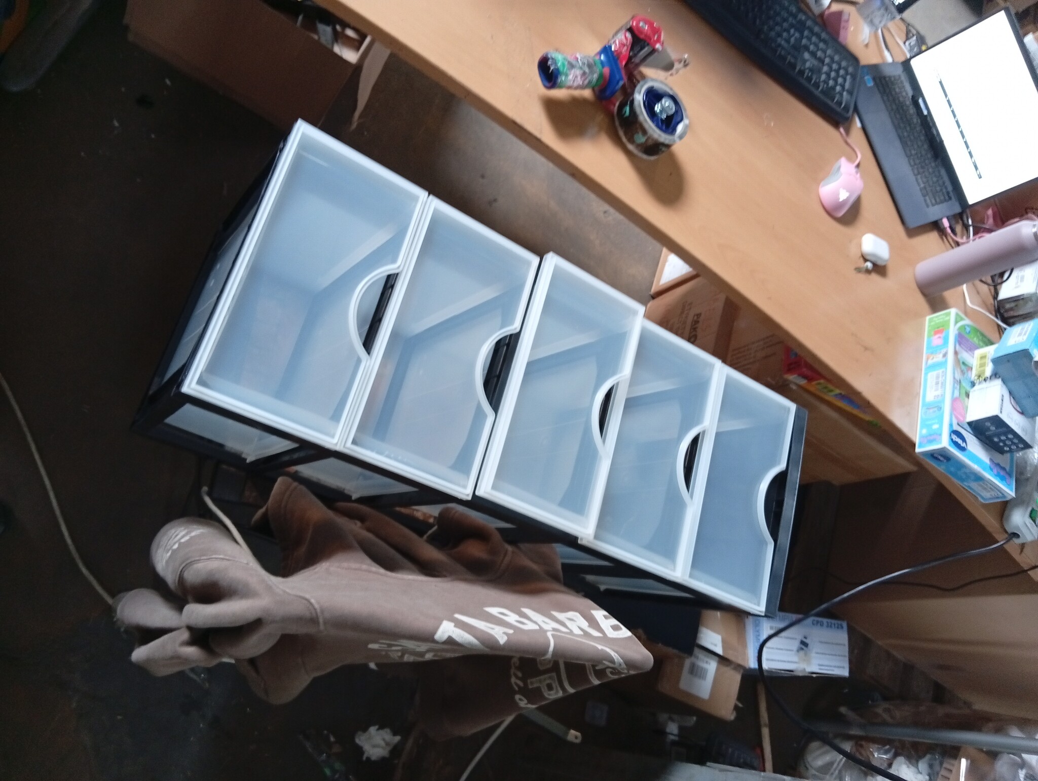 Iris Ohyama, Toren, Ladekast, Kunststof opbergorganizer met ergonomisch handvat, 5L, 5 laden, met wielen, BPA-vrij, Kantoor, Slaapkamer, Woonkamer, DDDC-005, zwart