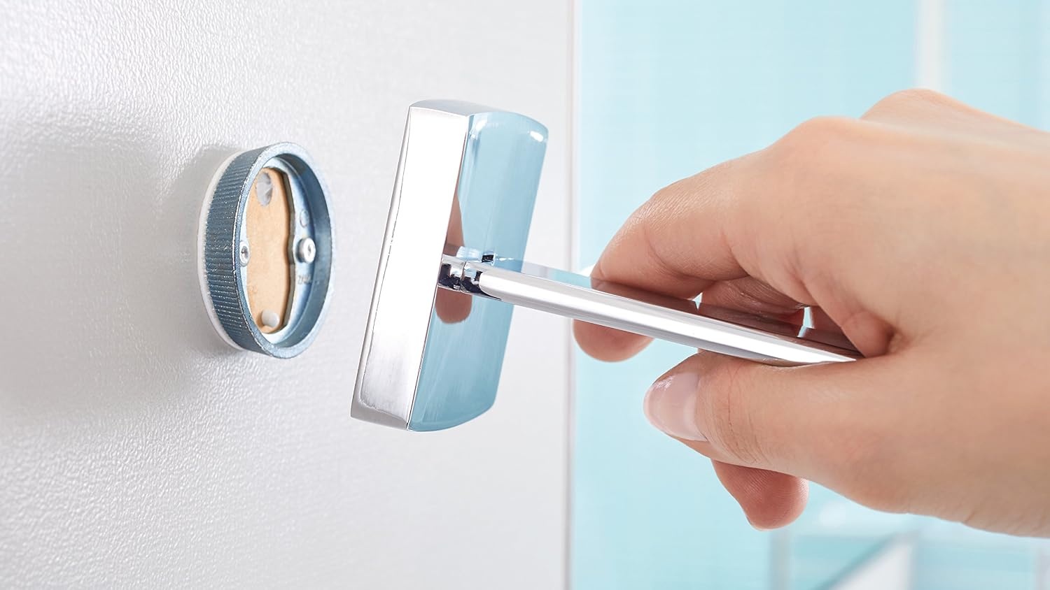 tesa KLAAM Toiletborstelhouder - Zelfklevend - Verchroomd Metaal - 416 x 92 x 131 mm