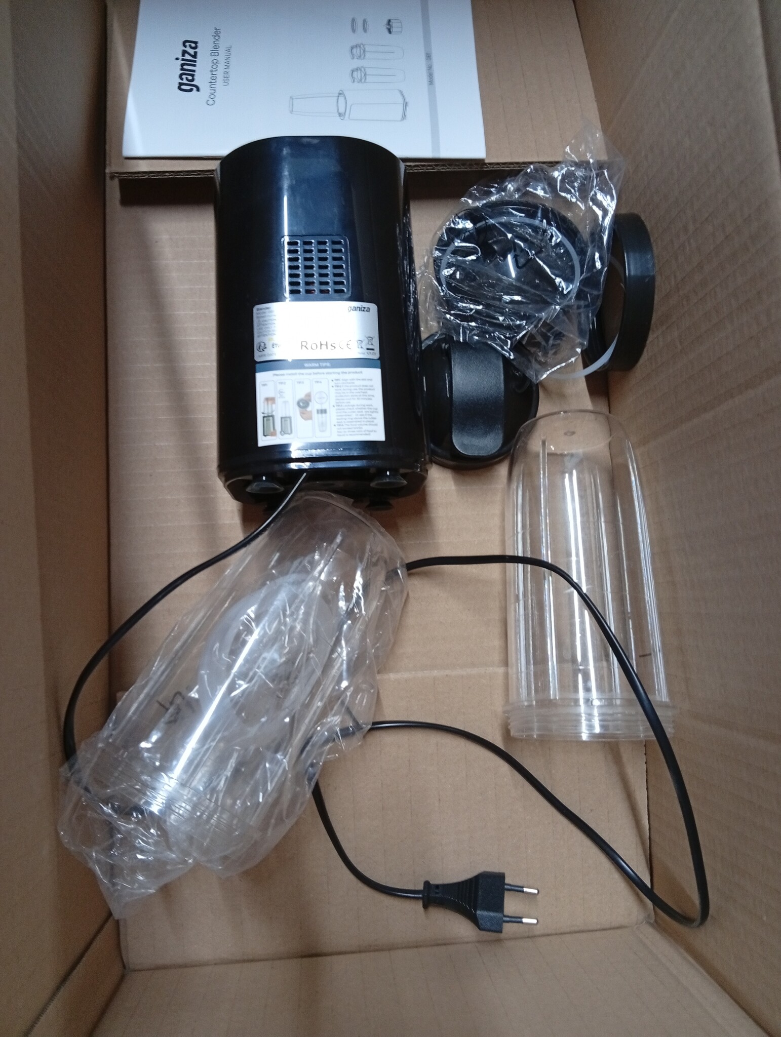 Ganiza Mixer 900W: Compacte Blender met 3 Bekers, 58% Korting