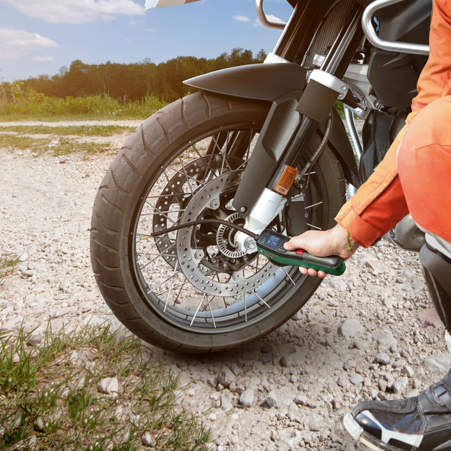 Bosch elektrische fietspomp/luchtpomp/minicompressor EasyPump (3,0 Ah accu, 3,6 volt, automatische stopfunctie, 150 psi, 10,3 bar, led, oplaadbaar via USB-C-kabel, in kartonnen doos)
