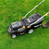 WORX WG737E Nitro Accu-grasmaaier 40 V (2 x 20 V) - krachtige borstelloze motor - 37 cm maaibreedte - 6 maaihoogtes (20-70mm) - 40L grasopvangzak - incl. 2x4Ah accu's & dual-laderapparaat