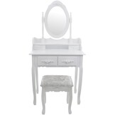 Een cosmetische kaptafel met een spiegel en een krukje