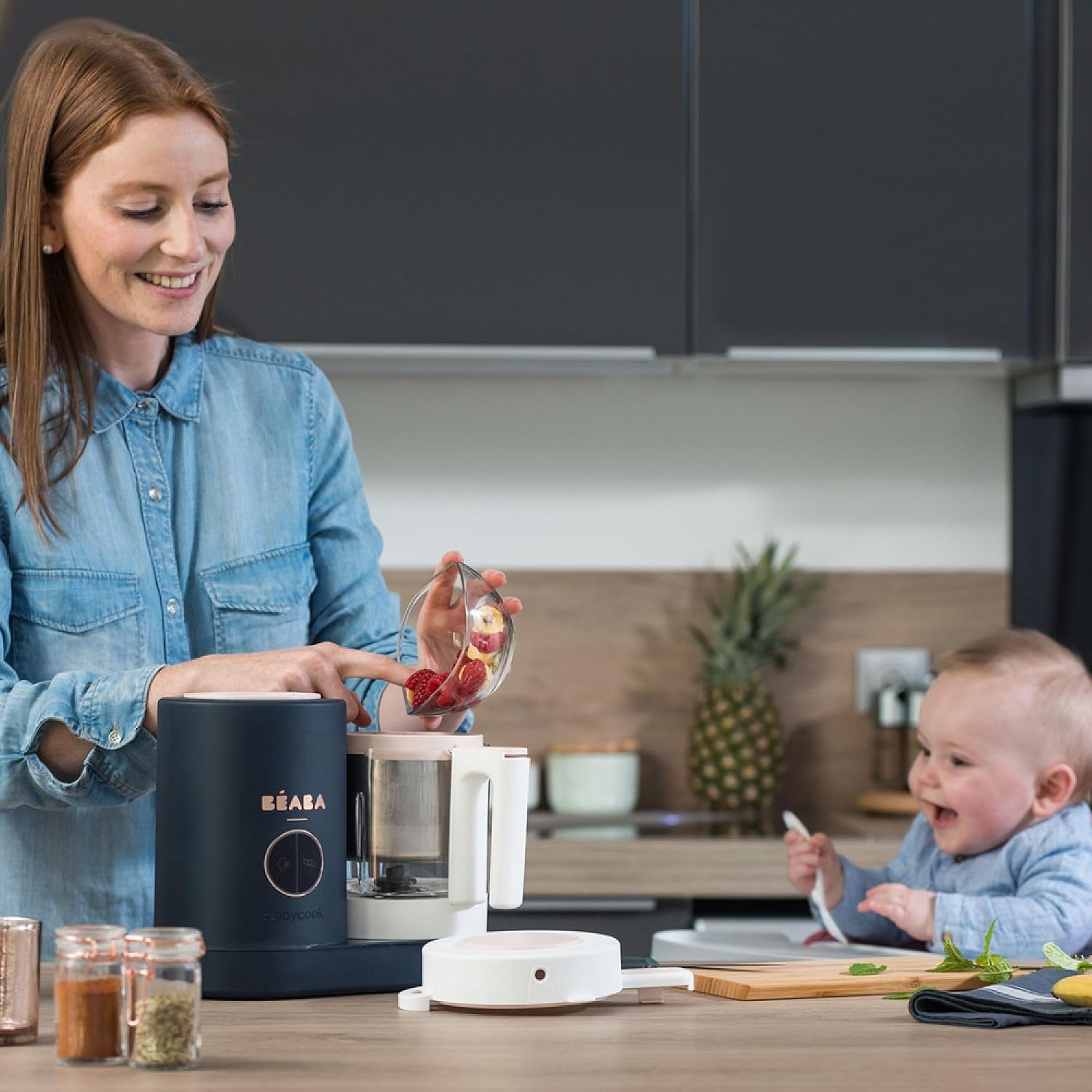 BÉABA - Babycook Neo - Babyvoedingprocessor Made in France - Mixer-Koker - Glazen Kom en Roestvrijstalen Kom - Babyvoeding diversificatie - Babyvoeding - Snel Stomen - Nacht Blauw