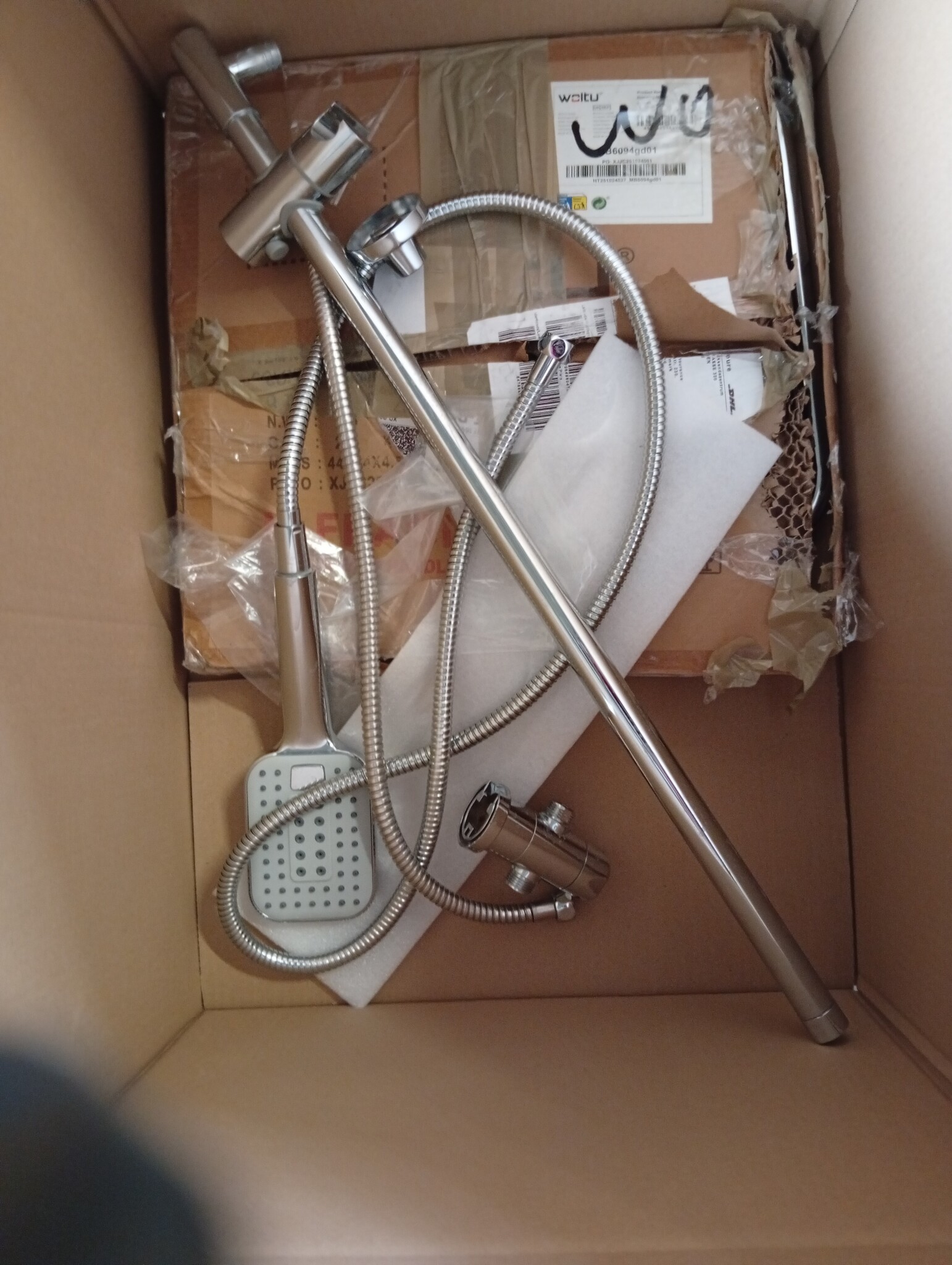 OFFO Regen Douche Zonder Montageset, Chroom, Hoogteverstelbaar en 1,6 m Kinkvrije Doucheslang, Douchesysteem voor de Douche met Engelse Handleiding, 30 x 30 cm Vierkante RVS Doucheset