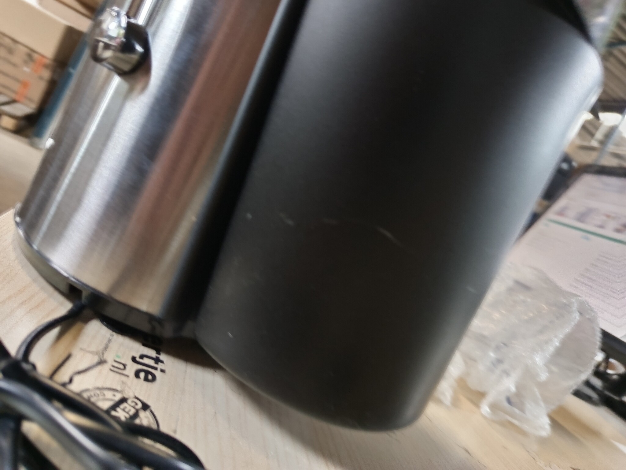 Juicer Groente en Fruit - High Powered (850 W) met 2 snelheden - Centrifugaal sinaasappel en citrusvruchten Juicer Machine voor Fruit en Groenten Brede opening (75 mm), Antislip Basis