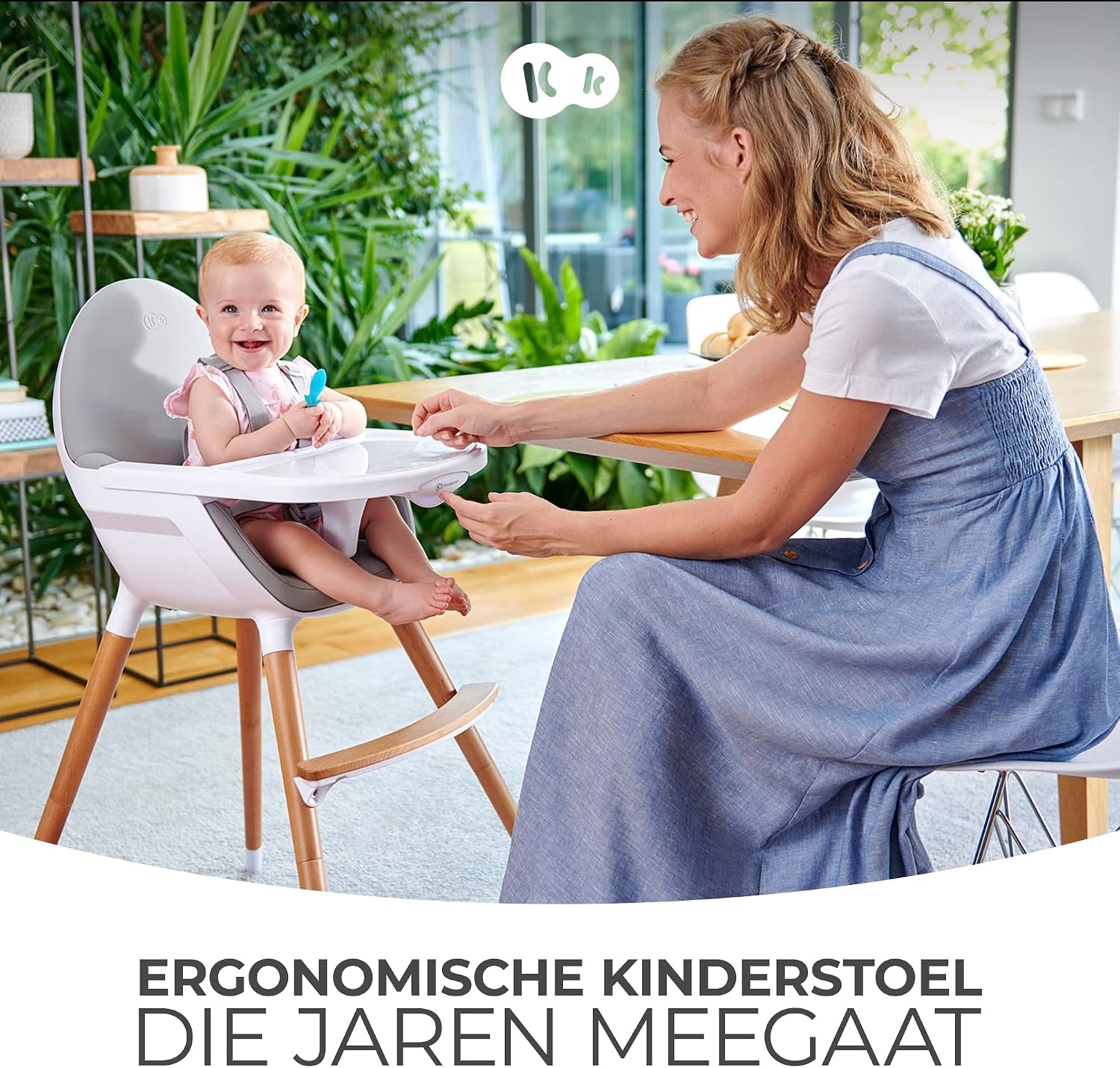 Kinderkraft 2-in-1 hoge kinderstoel FINI, hoge babystoel, kinderstoeltje, combistoel, houten poten, veiligheidsgordel, voetensteun, dubbel eetblad, 5-puntsveiligheidsgordel, grijs