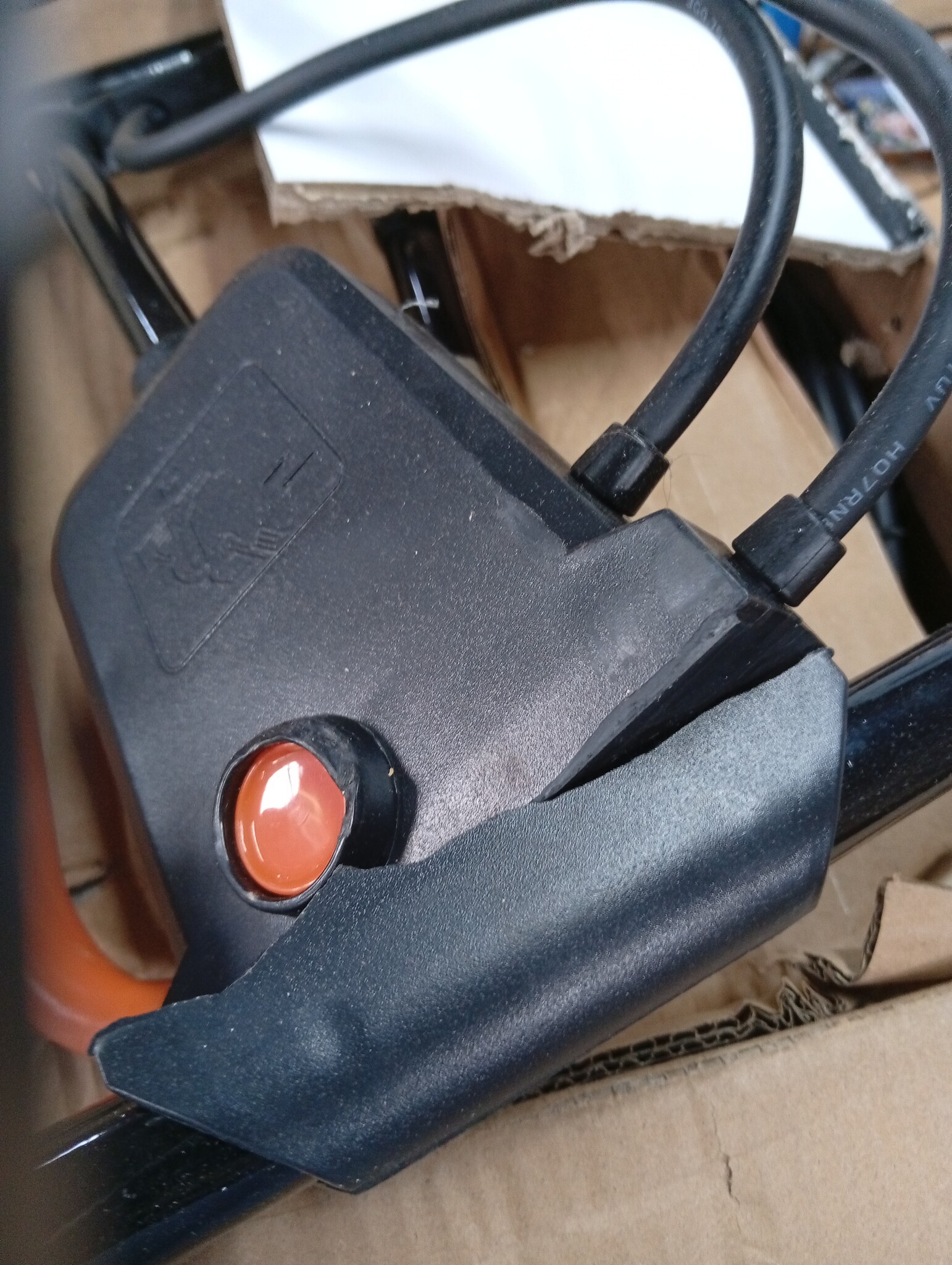 Evolution Power Tools H320-E Hulk Elektroplaatverdichter, elektrisch - Ideaal voor het egaliseren van bestrating, kunstgrasvoorbereiding, patio, straatwerk, zand, aarde - 2 jaar garantie, 230V