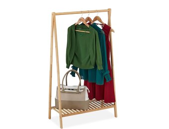 Relaxdays Kledingrek van bamboe met schoenenplank - 120 x 67 x 35 cm - Natuur