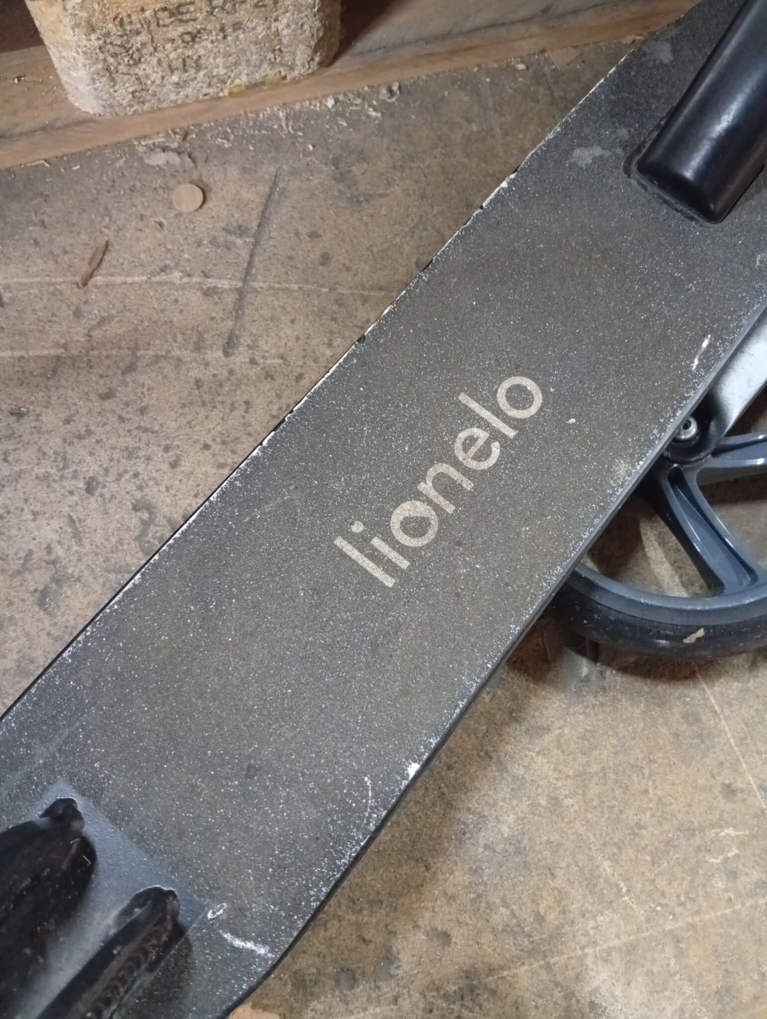 Lionelo Luca Opvouwbare Step - Verstelbaar - Tot 100 kg - Black Graphite