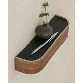 KAZAI. Sleutelkastje 'Toke' | Minimalistisch sleutelhouder ontwerp uit Berlijn | Moderne sleutelrekje met houten plank | Sleutelbord als halmeubel voor aan de muur | Walnoot