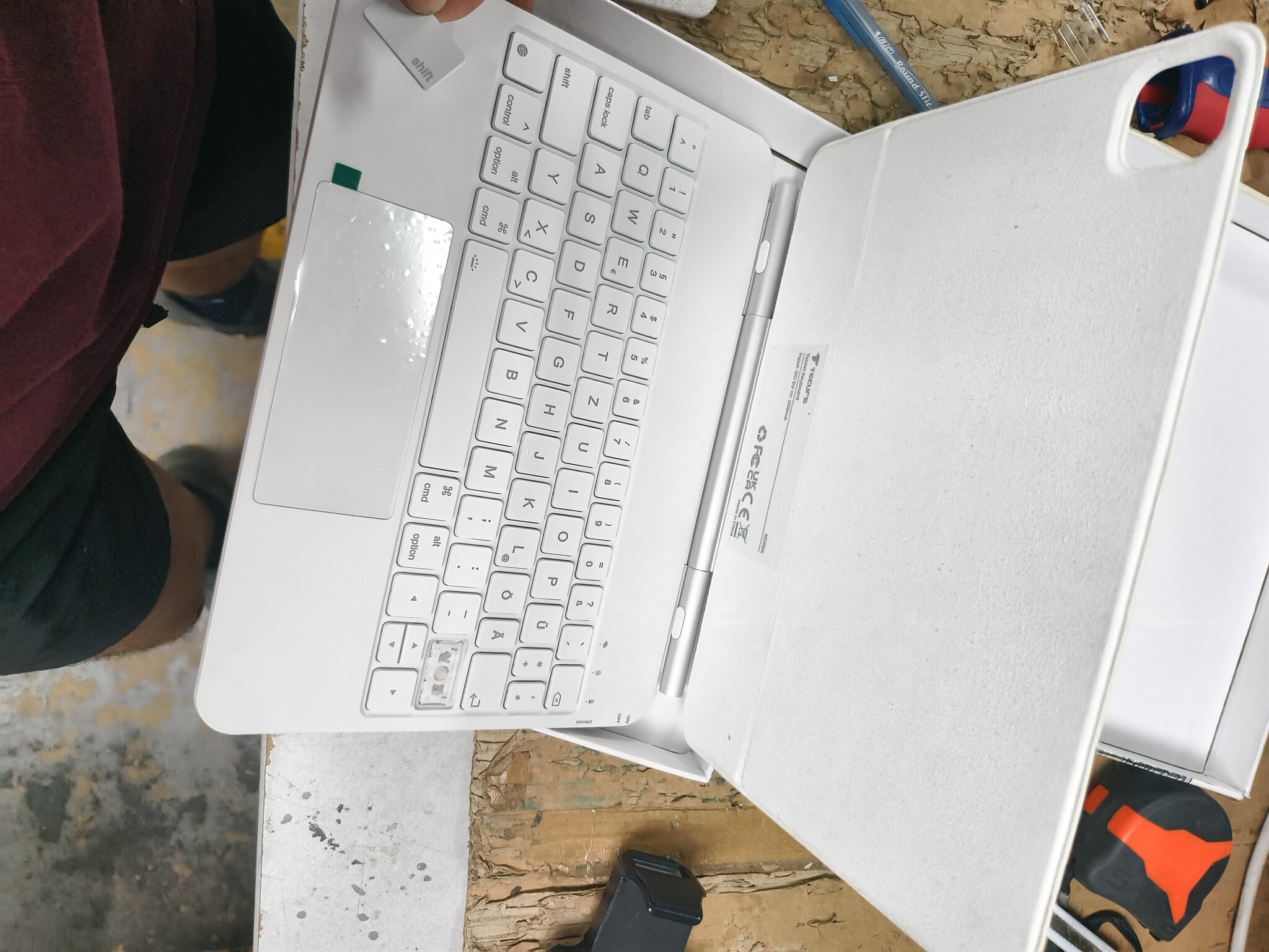 TECURS toetsenbord voor iPad Air 11 inch (M3/M2 2025/2024), iPad Air 5/4 (2022/2020) hoes met toetsenbord, Magic Keyboard voor iPad Pro 11 (4./3./2./1. Gen) met trackpad, QWERTZ, Wit