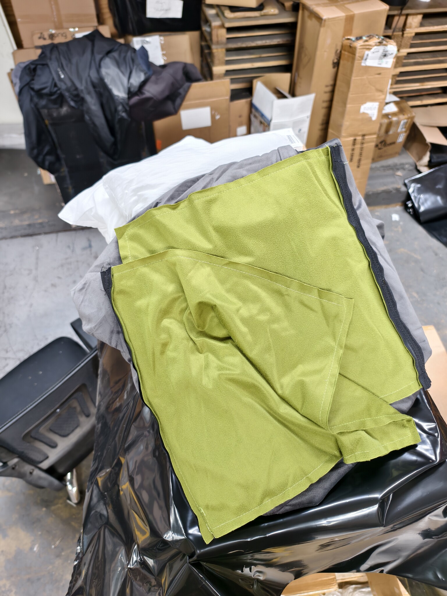 Logeermatras opvouwbaar 200 x 70 x 15 cm met kussens