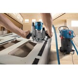 Bosch Professional stofzuiger voor nat en droog GAS 55 M AFC (incl. spleetzuigmond, 35mmØ, afvoerzak, bocht, vloerzuigmondset, 1 platte plooifilter PES, 3x0,35m zuigbuis, slang 5m met gereedschapsmof) - Maat 55 Liter, Stofklasse M