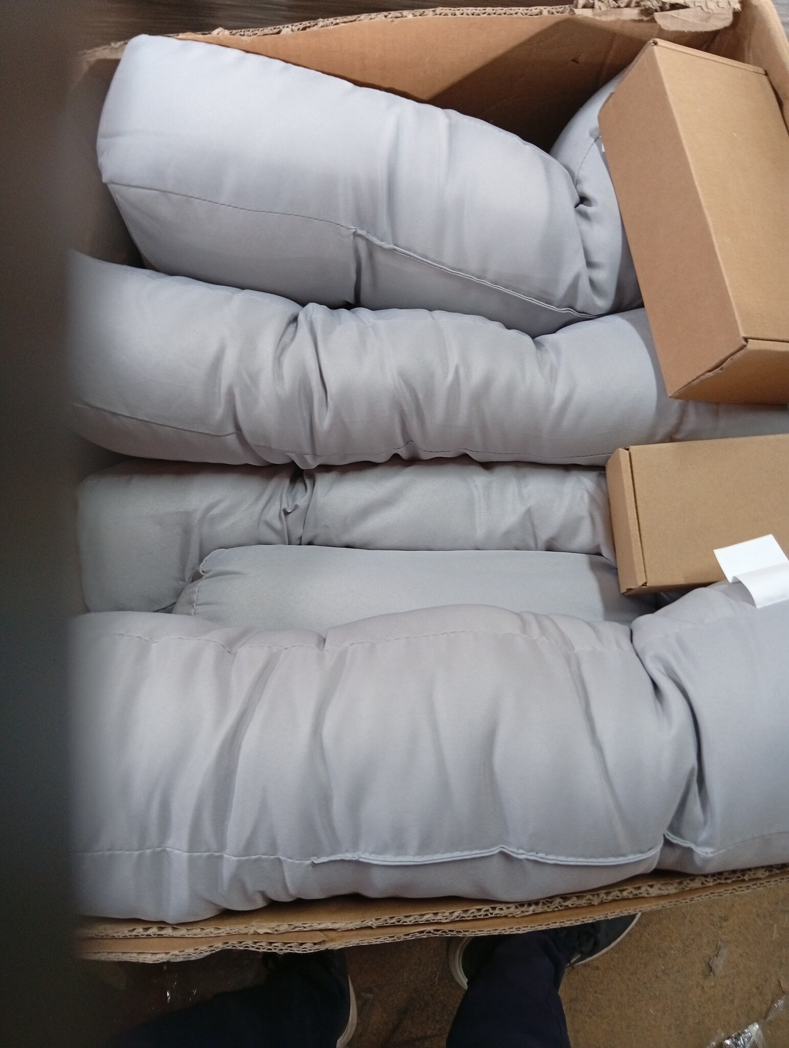 vidaXL Loungeset 3-delig Grenenhout met Grijze Kussens - 60% Korting