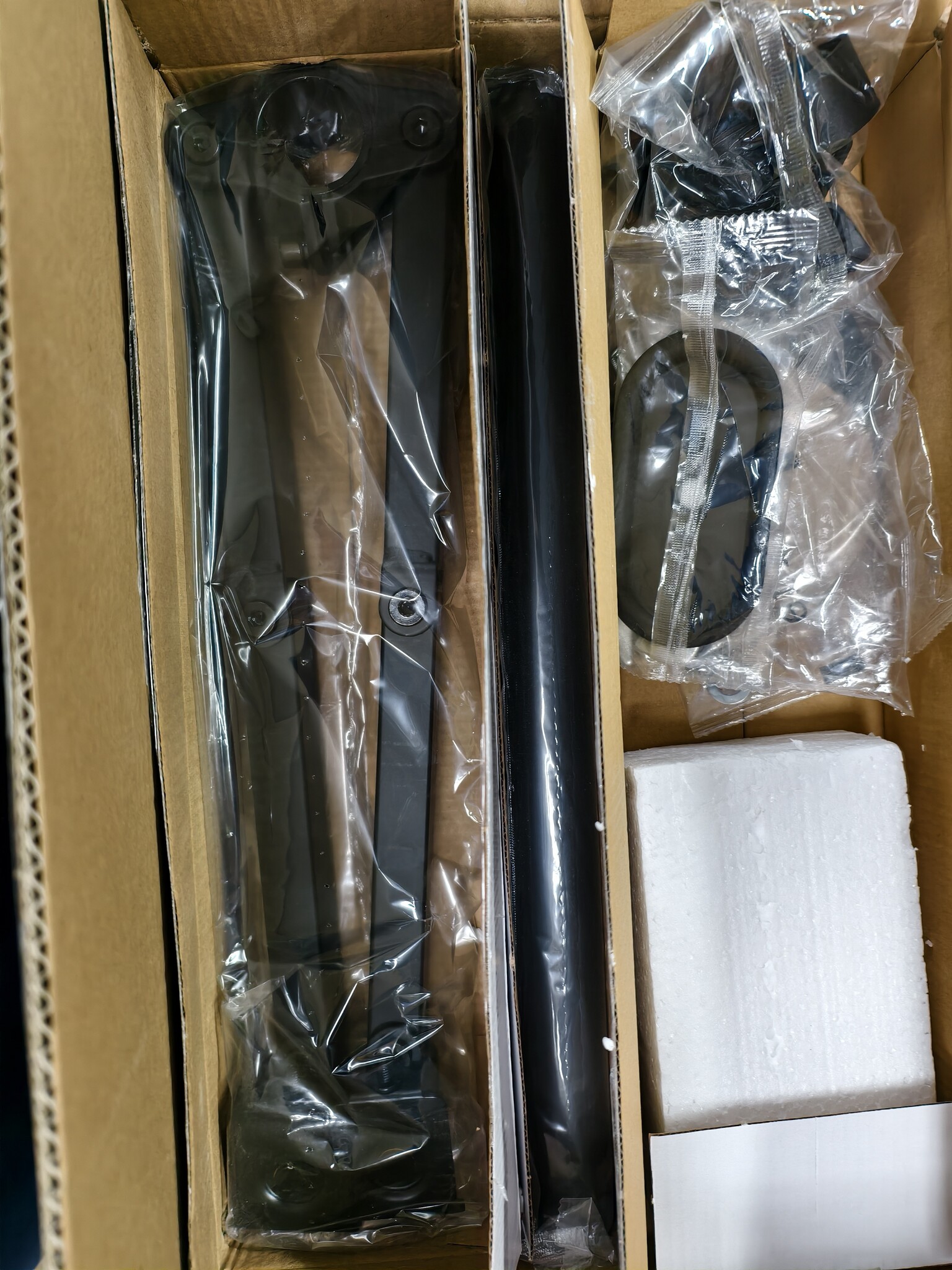 Dubbele Monitorarm 13-27" | Incompleet | 58% Korting