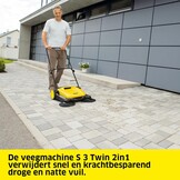 Kärcher Veegmachine S 3 Twin 2-in-1, werkbreedte: 650 mm, tot 1.800 m²/h oppervlak, vuilcontainer: 16 l, gewicht: 9,7 kg, 2 zijbezems voor droog vuil, 2 zijbezems voor vochtig vuil