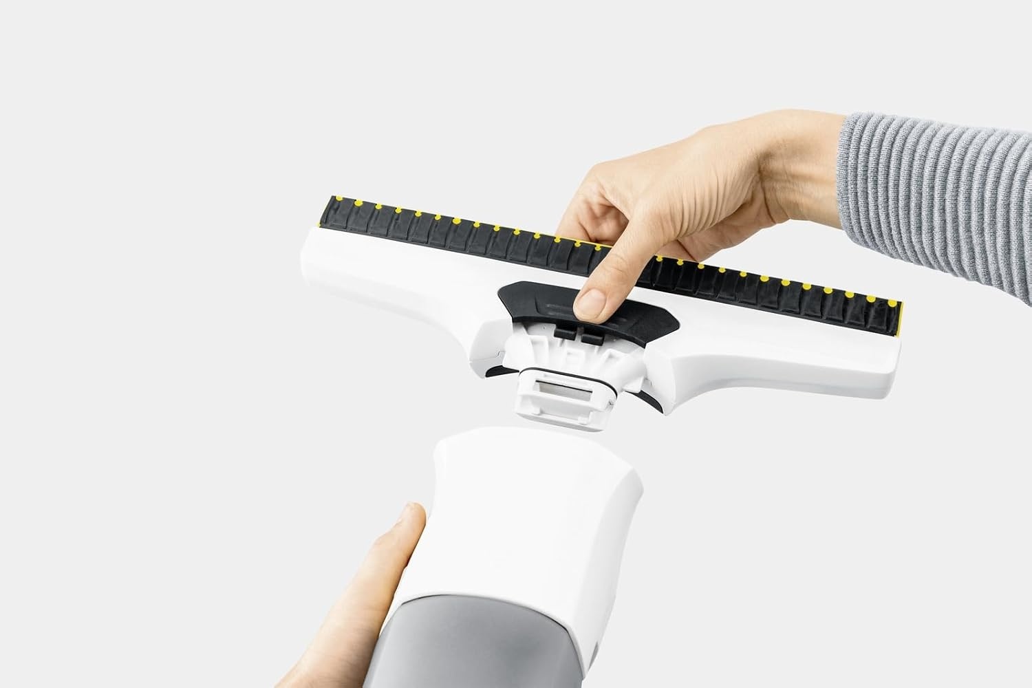 Kärcher Window Vac WV 6 Plus, extra lange accuduur van 100 min, LED-indicatie laadstatus, verwisselbare zuigmond: 280 mm, spuitfles met microvezeldoek, 20 ml ruitenreinigerconcentraat
