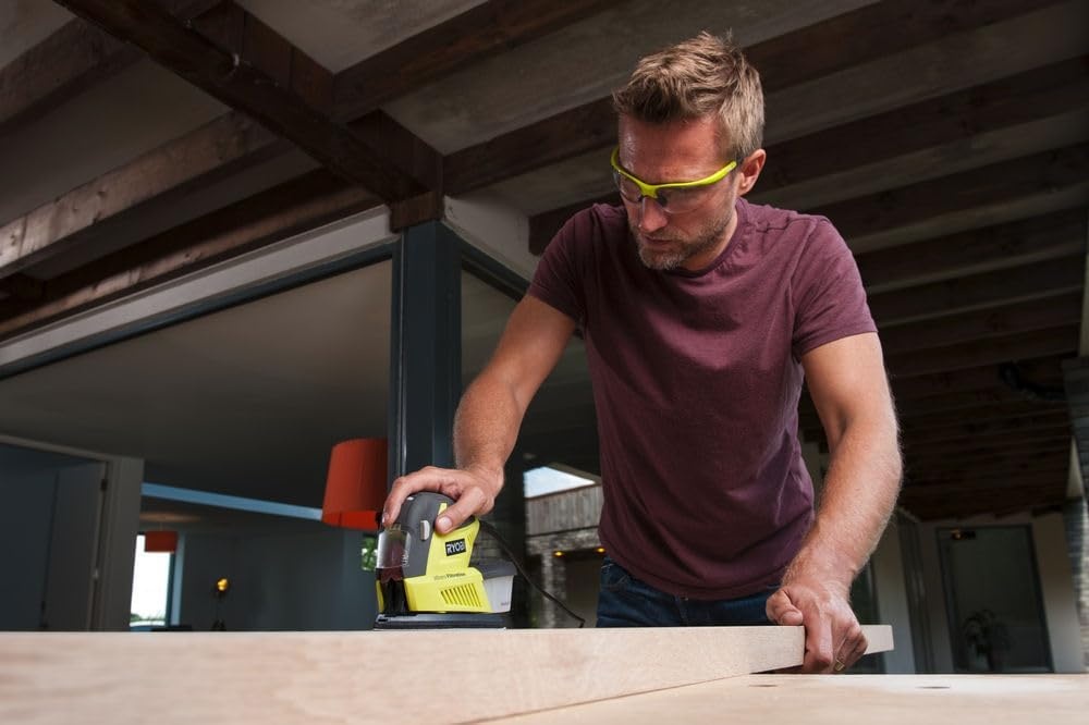 RYOBI multifunctionele schuurmachine 180 W, 30 accessoires RMS180-SA30