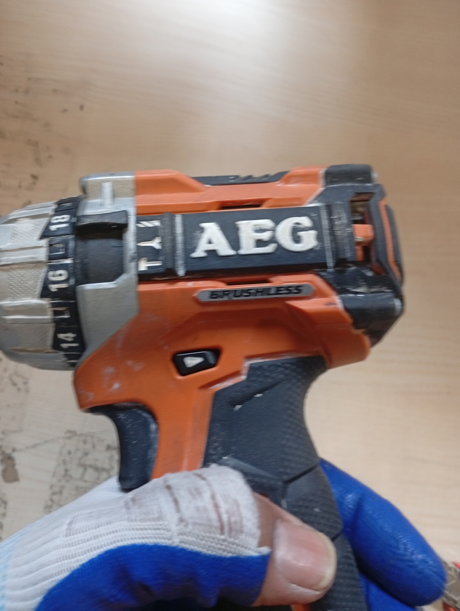 AEG Compacte Boorhamer 18V 65Nm - 55% Korting