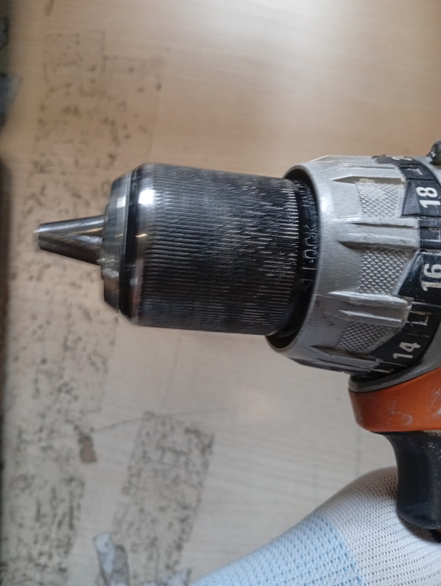 AEG Compacte Boorhamer 18V 65Nm - 55% Korting