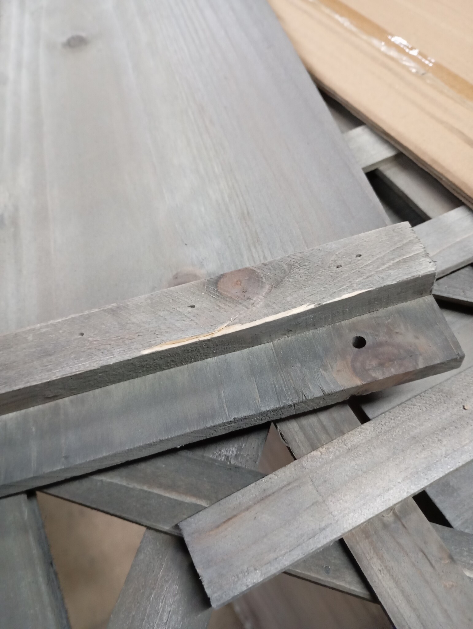 Plantbak met latwerk 50x25x90 cm Massief Vurenhout Grijs - 53% Korting