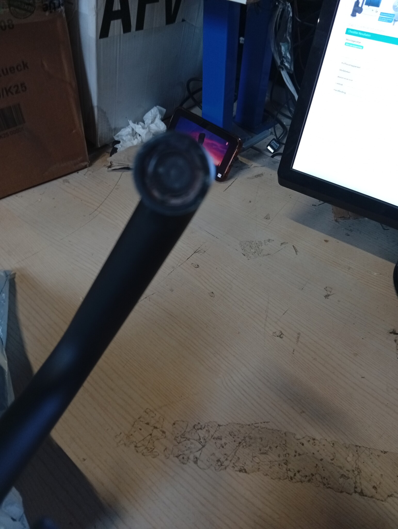 SCHÜTTE 33126 Los Angeles Wastafelarmatuur met hoge uitloop, waterkraan voor de badkamer met pop-up excentrische wastafelkraan, hoge wastafelkraan met eengreepsmengkraan, zwart