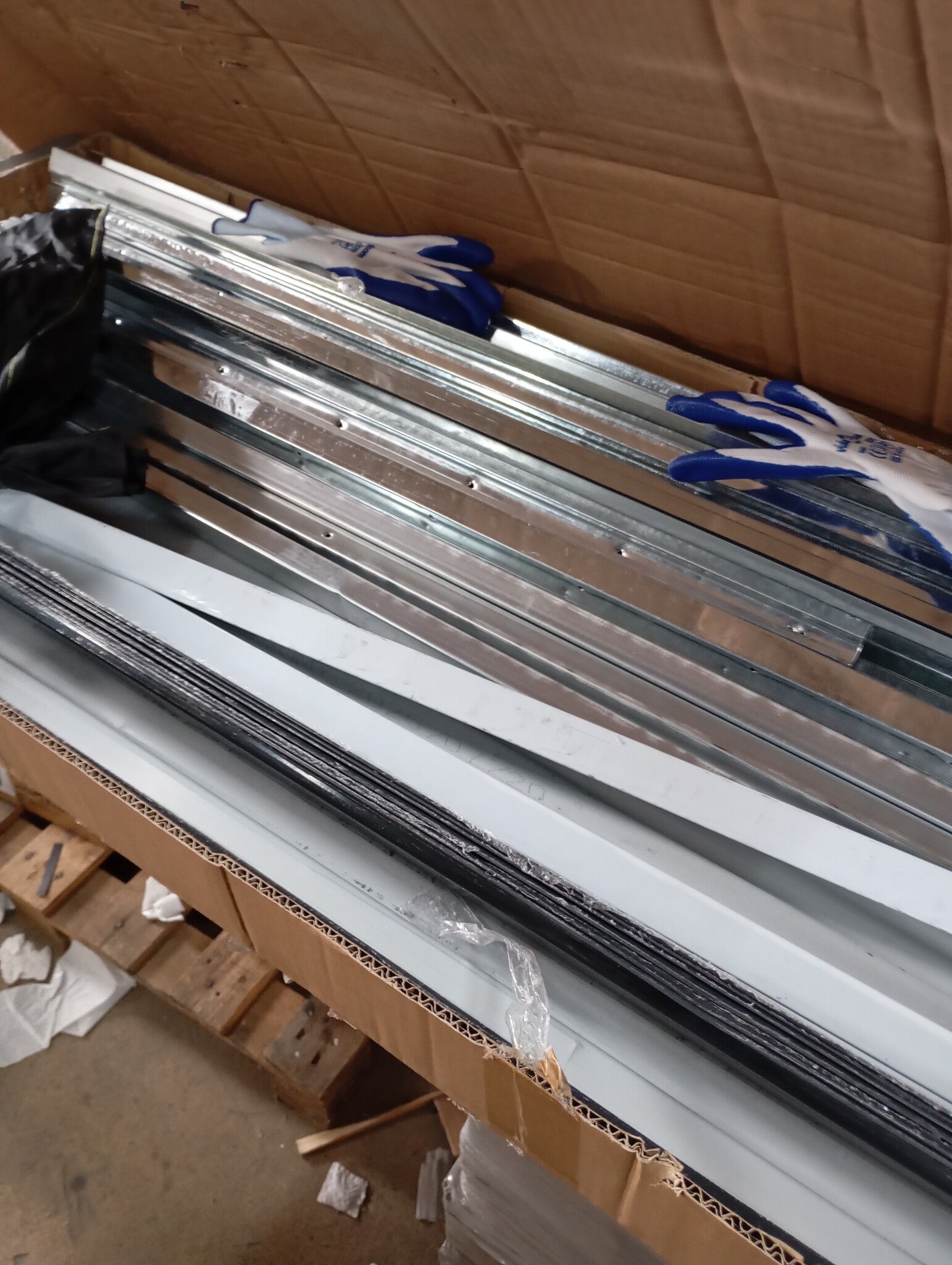 vidaXL Brandhoutschuur 245x98x159 cm gegalvaniseerd staal antraciet