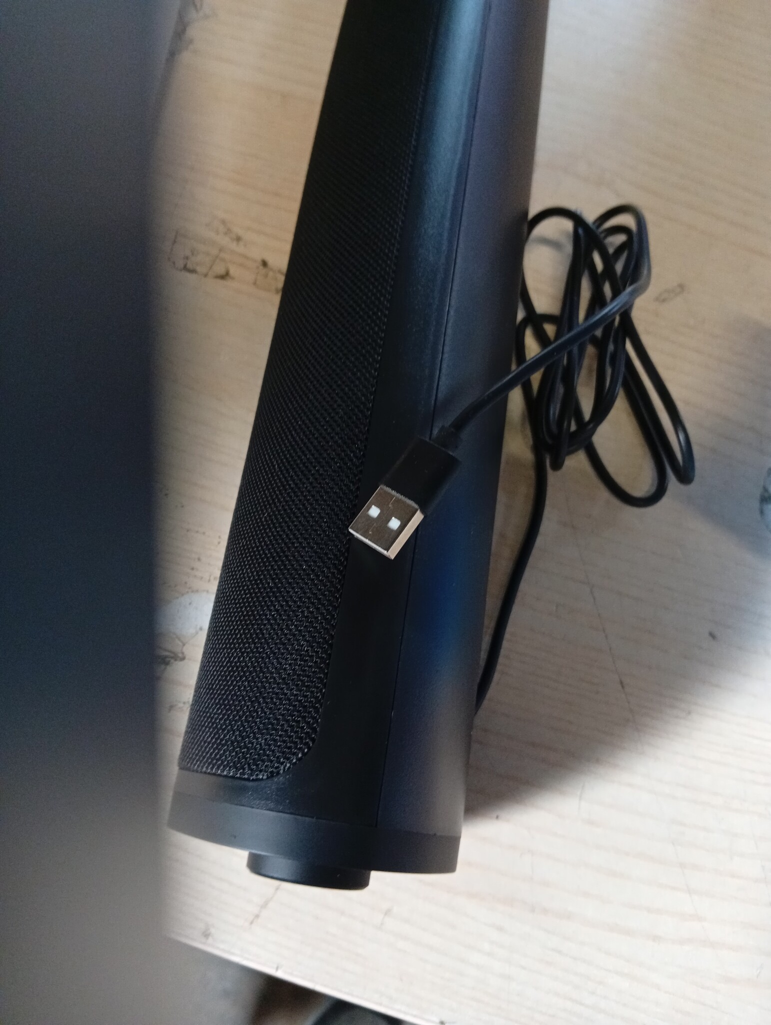 Desktop luidspreker met sfeerlicht, 53% korting