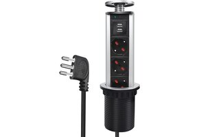 Intrekbare stekkerdoos met USB - 3 Italiaanse stopcontacten - 34% korting